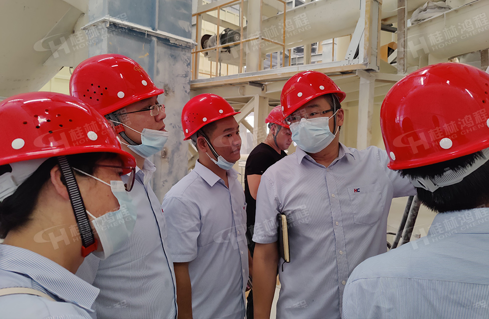 價(jià)值服務(wù)，始終如一！桂林鴻程“客戶零距離 共創(chuàng)新未來(lái)”服務(wù)活動(dòng)正式出征