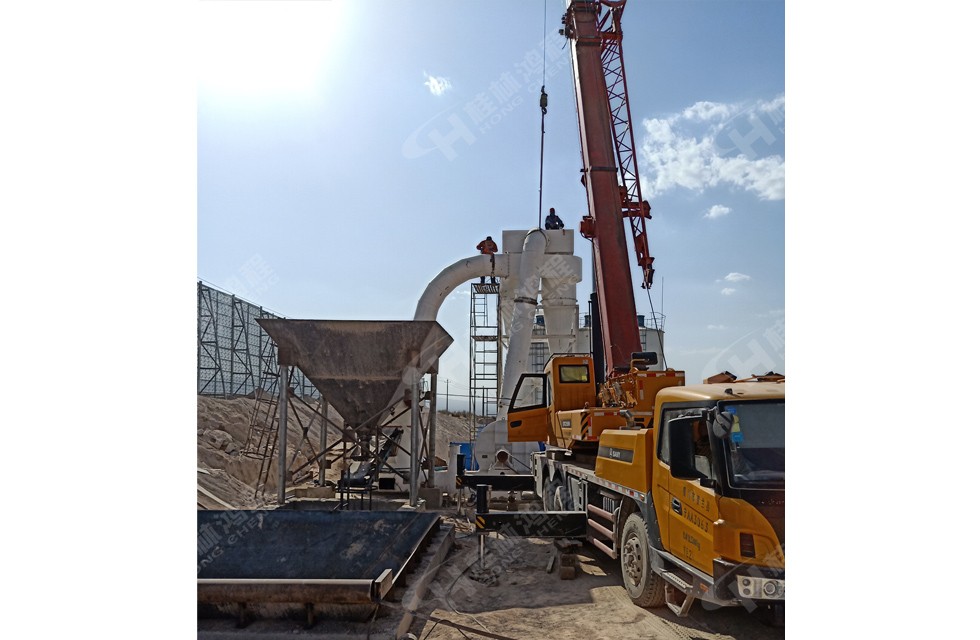 HCQ1500擺式磨粉機寧夏客戶安裝現(xiàn)場 HCQ1500擺式磨粉機寧夏客戶安裝現(xiàn)場